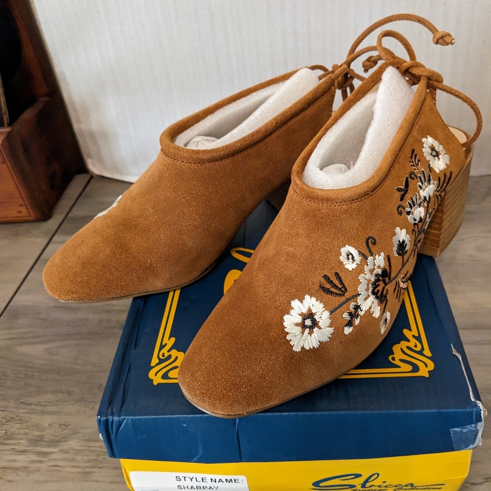 Sbicca in box Sharpay tan leather uppers embroidered open heel ties nib